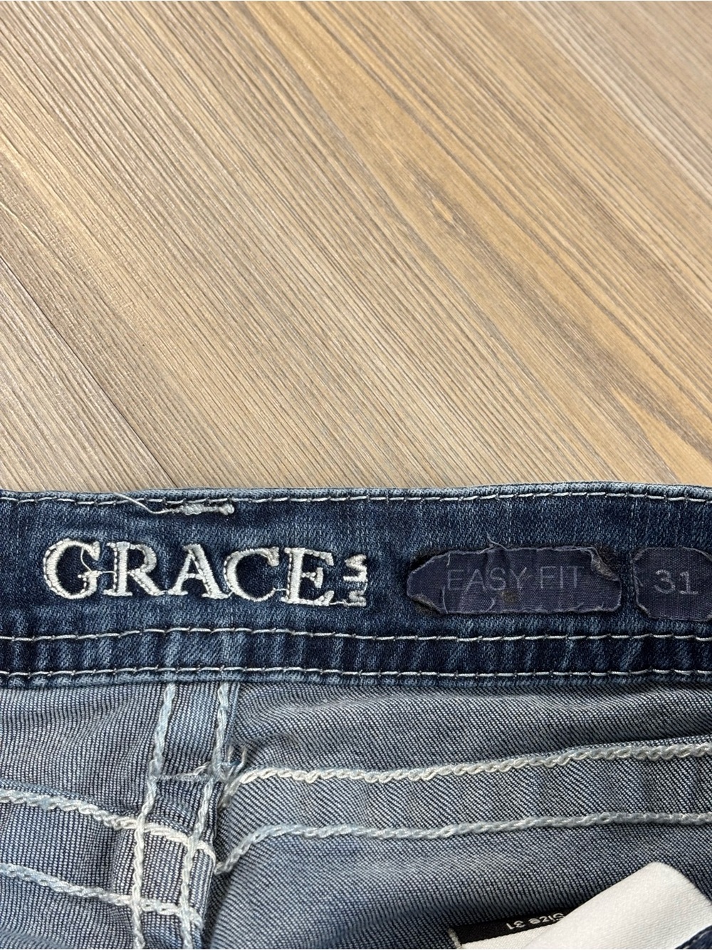 Grace In La Embroidered Flare Jeans - Dark Blue - Picture 10 of 15
